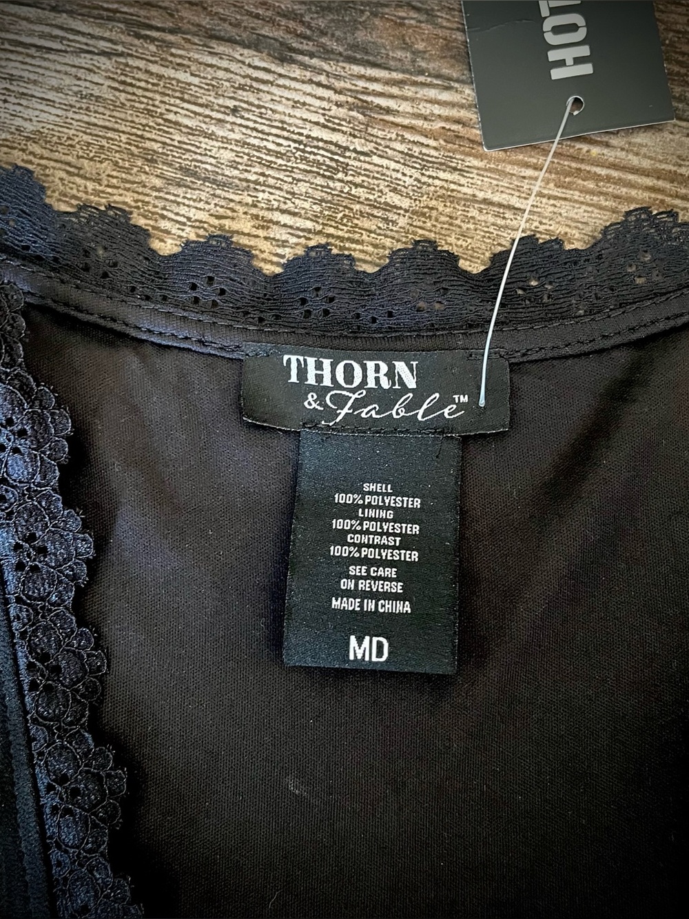 Thorn & Fable Hot Topic graveyard dress with ravens, trees & tombstones M - Picture 8 of 8